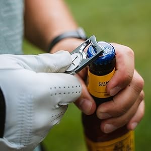 Golf 6-in-1 Premium Divot Tool & Ball Marker - Bottle Opener - Club Tee - Groove Cleaner - Putting Alignment - Designed to Be the Ultimate Tool for the Green – Silver