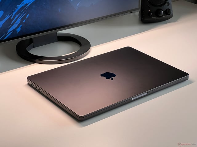 Pro M3 16 Inch Laptop